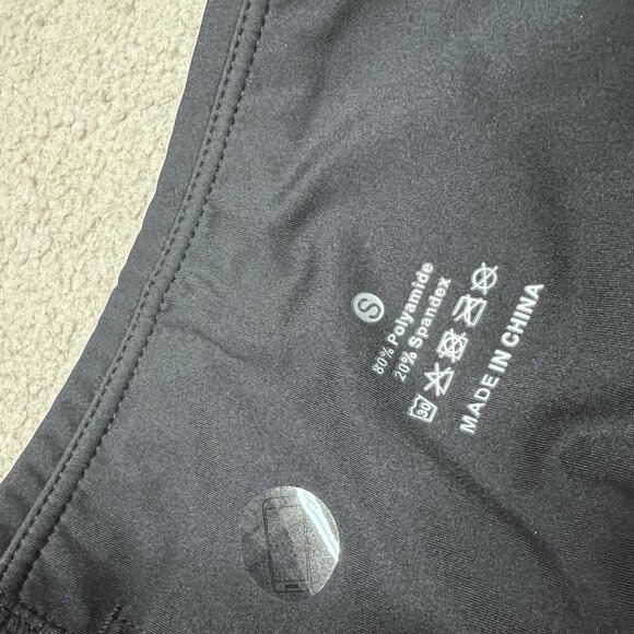 Dragon Fit Leggings Women’s Black Capri Pull On Size Small NWT - Picture 8 of 11